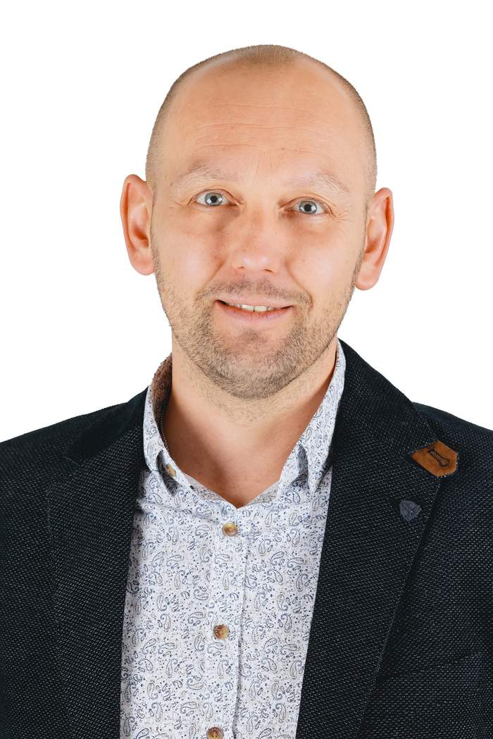 anthony-daveu-feng-shui-traditionnel-energie-fluide Anthony Daveu expert en Feng Shui, géobiologie, sourcier et nettoyage énergétique en Suisse